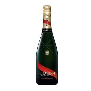 Le Champagne Cordon Rouge Brut G.H. Mumm est d'une couleur jaune d'or fraîche avec des nuances de jade. Les bulles abondantes du vin